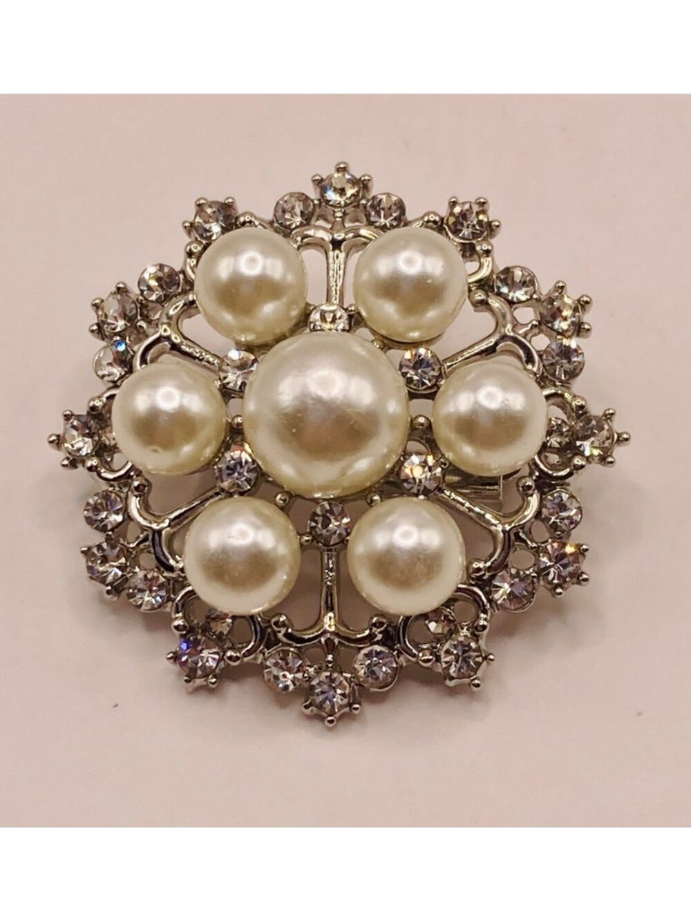 Silver Tone Faux Pearl & Rhinestone Brooch Pin Round Floral Design -77B